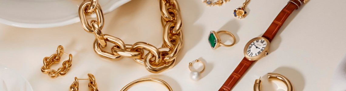 10 Timeless Jewelry Essentials for Every Wardrobe