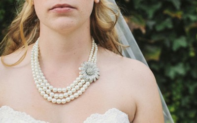 Can You Wear Pearls to a Wedding? A Comprehensive Guide