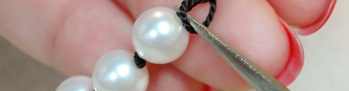 DIY Pearl Necklaces: Simple To Elegant Pieces With Easy Steps