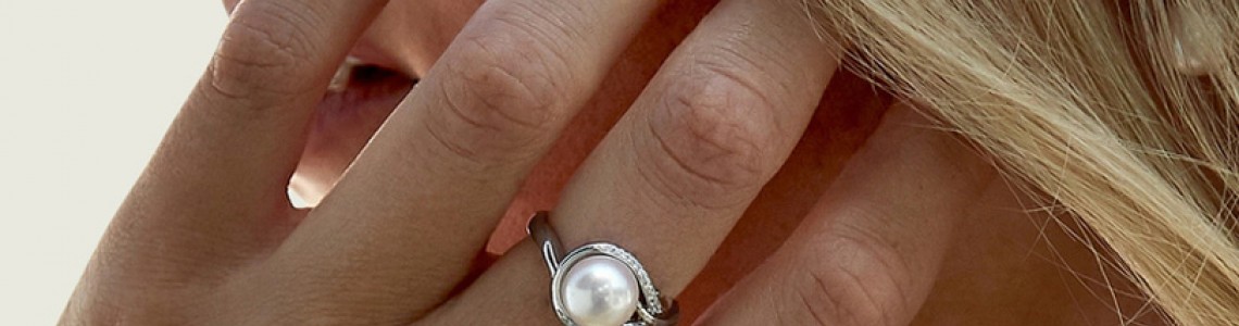 What Does a Pearl Ring Symbolize? Meaning and Style Guide