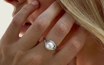 What Does a Pearl Ring Symbolize? Meaning and Style Guide