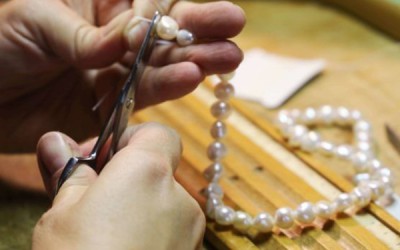 The Art of Pearl Stringing: A Beginner's Guide