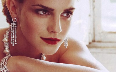 The Timeless Charm of Pearls: Hollywood Icons Who Rocked Them