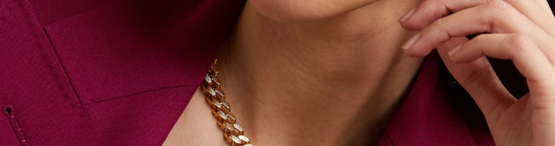 Top 7 Women's Jewelry Trends for This Holiday Season