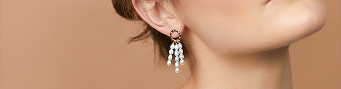 The Ultimate Buying Guide on Pearl Earrings (5 Min to Find the Right one)