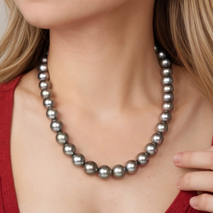 11.0-13.3 mm 18-Inch  AA+/AAA Round Tahitian Pearl Necklace