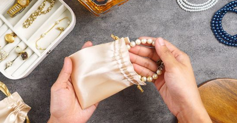 how to store pearls